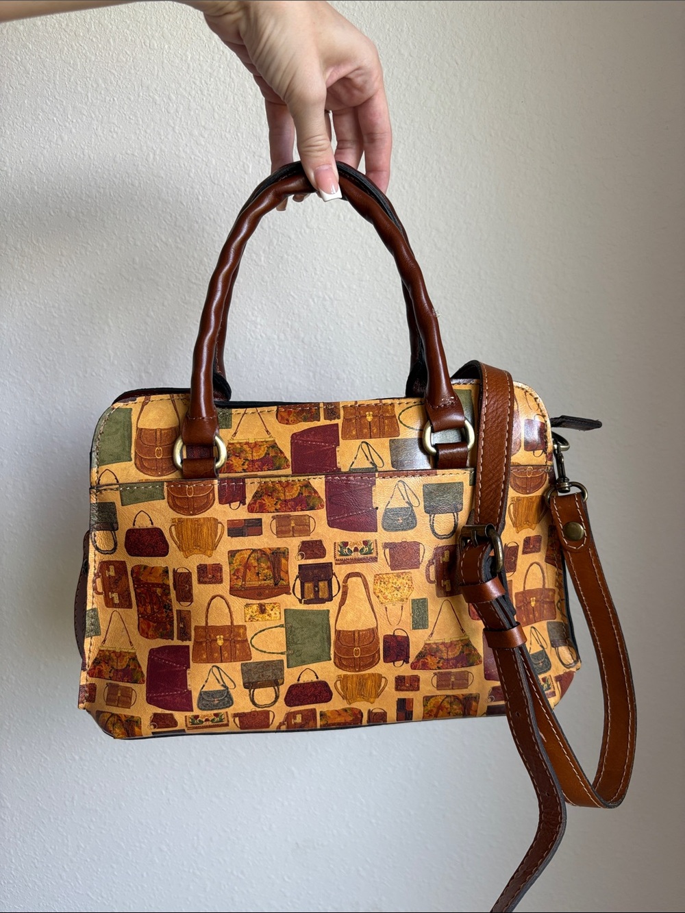 Patricia Nash satchel handbag “Patricia’s Closet” Print